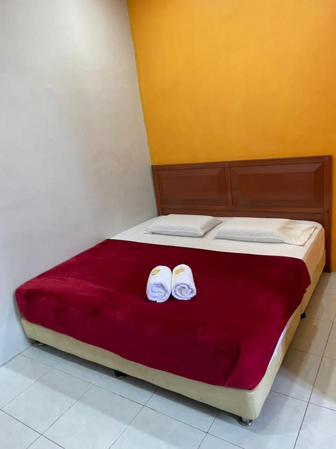 Samudera Hotel Kampung Kuala Besut Extérieur photo