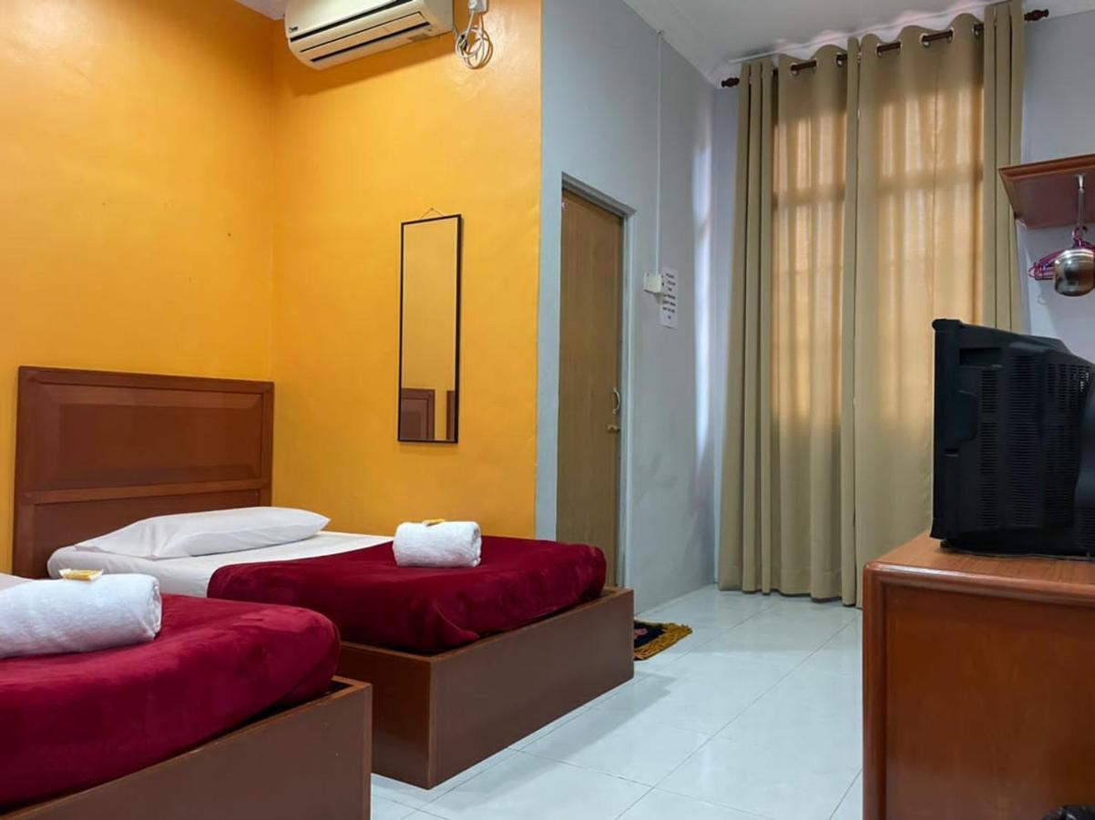 Samudera Hotel Kampung Kuala Besut Extérieur photo